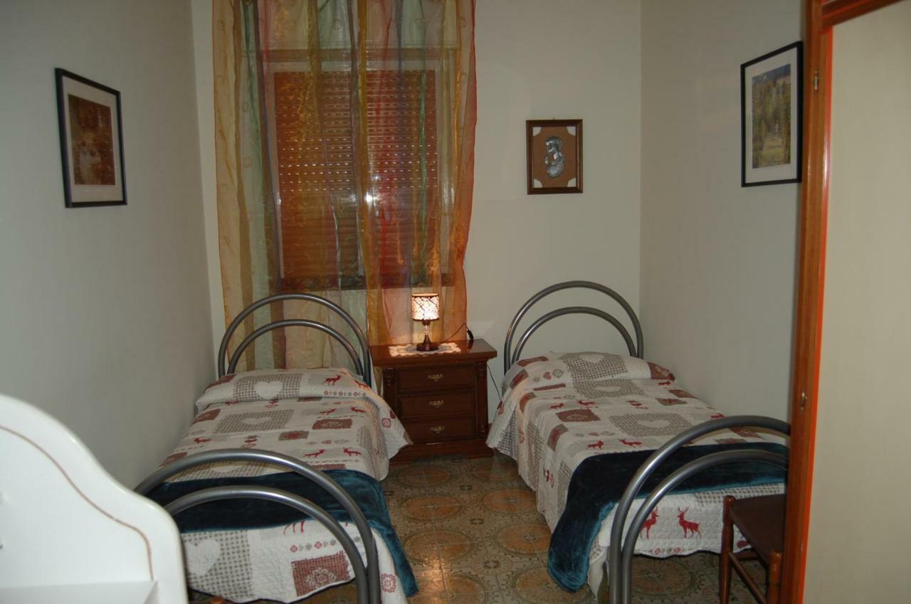 Appartamento Turistico Rosina Etna Maletto Exterior foto